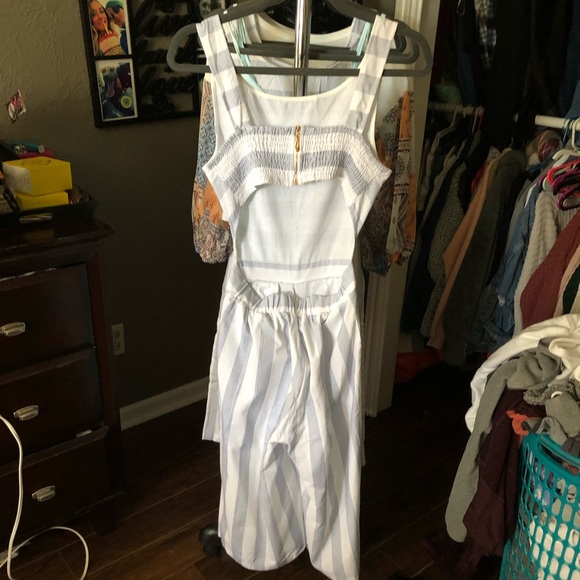 ⭐️LAST ONE⭐️European inspired jumpsuit! NWT! - Picture 4 of 5